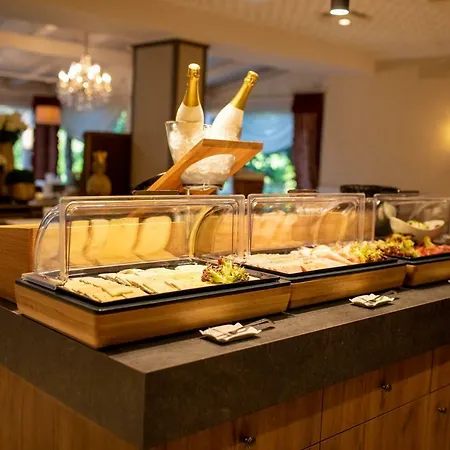 Parkhotel Hotel 4*